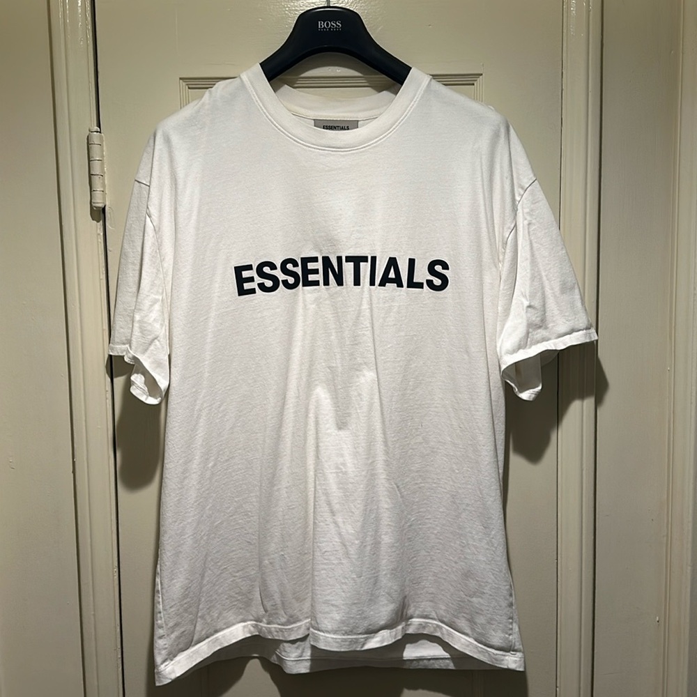 Men’s L Essentials Tee